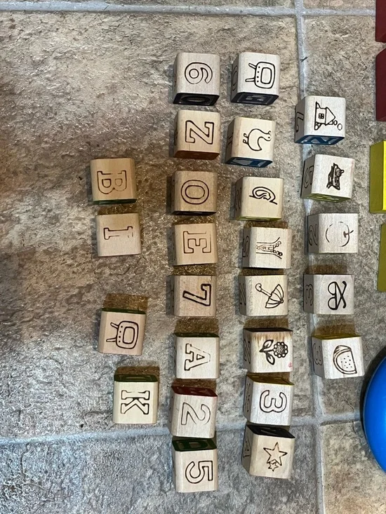 Vtg-ABC & Shape Blocks - Stackable Rings - Picture 15 of 15